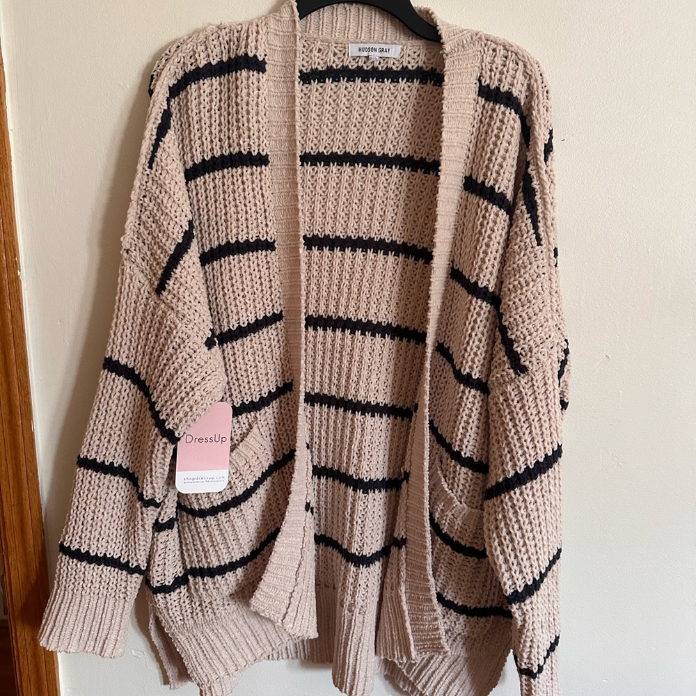 Hudson Gray Striped Gray